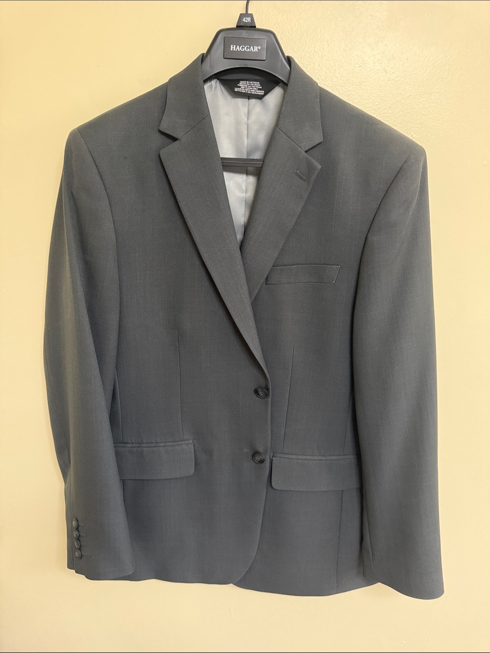 Haggar Men's Charcoal Gray Two-Button Suit Blazer and matching pants